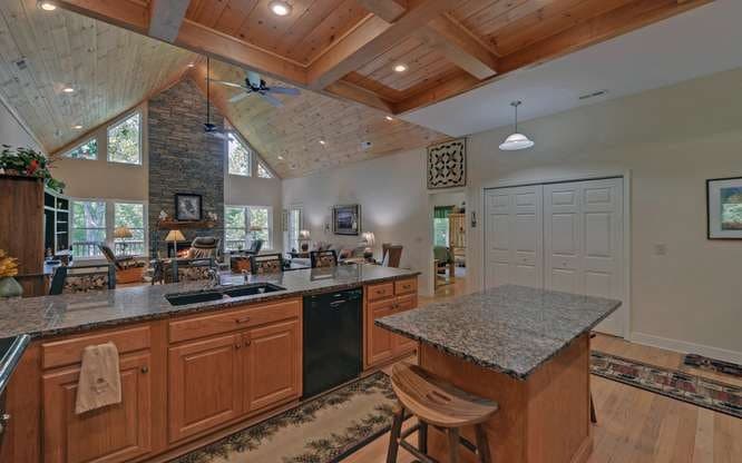 10 Piper Ln, Murphy NC 28906 - Photo