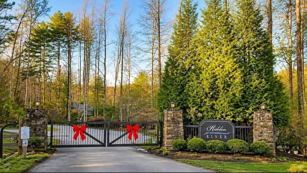 20 Fly Cast Overlook, Hayesville NC 28904 - Photo