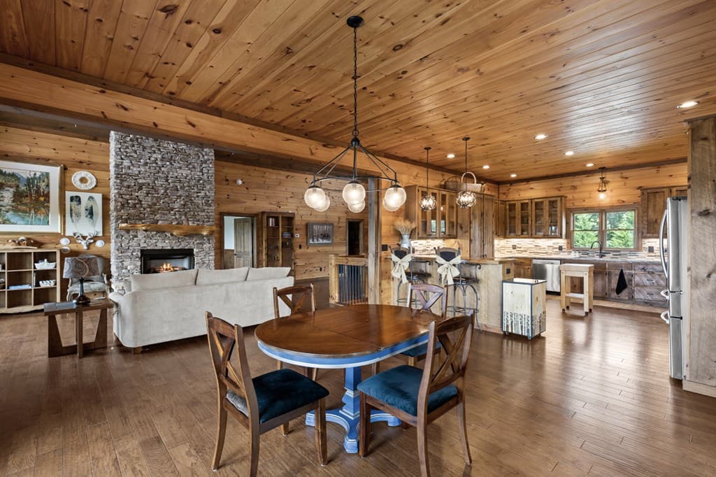 9 Kensington Drive, Mineral Bluff GA 30559 - Photo
