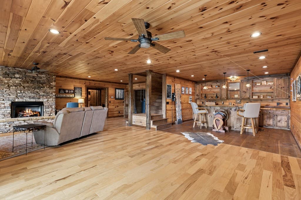 9 Kensington Drive, Mineral Bluff GA 30559 - Photo