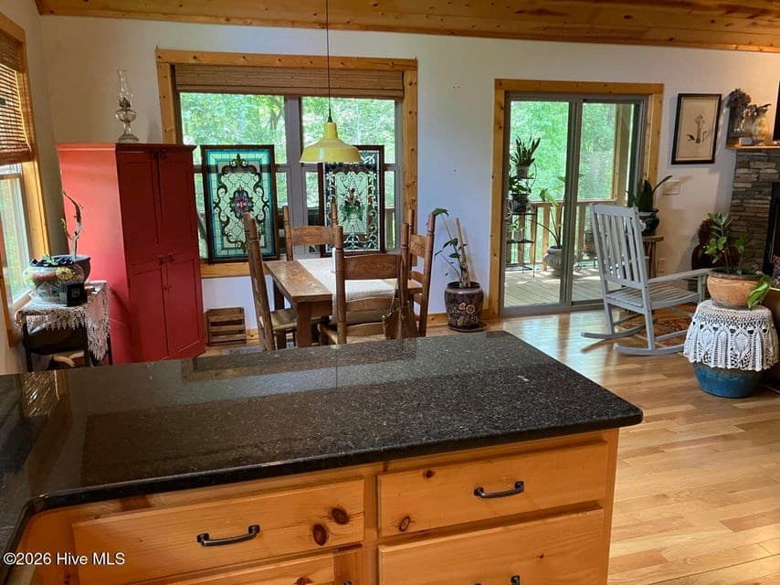 195 Woodcrest Drive, Murphy NC 28906 - Photo