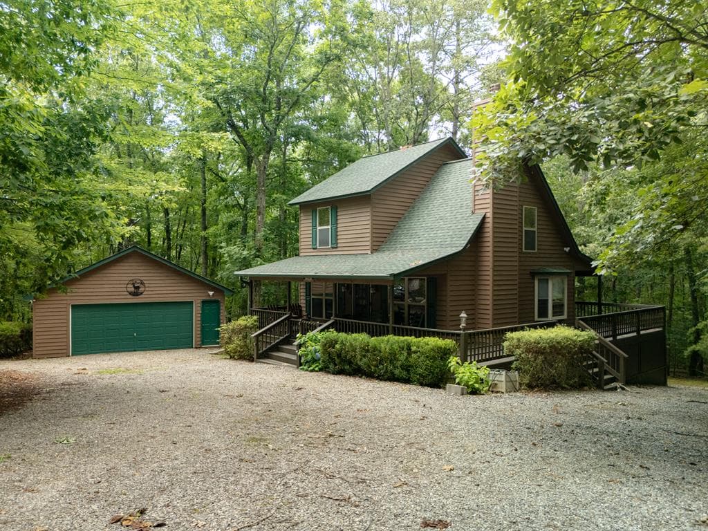 805 Tomahawk Trail, Blairsville GA 30512 - Primary photo