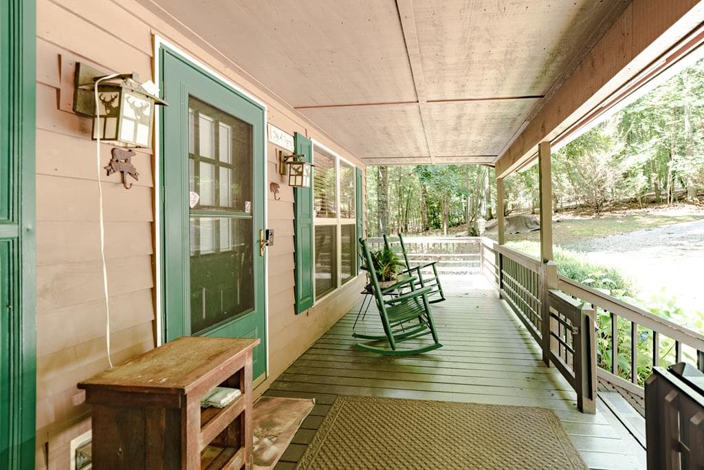 805 Tomahawk Trail, Blairsville GA 30512 - Photo