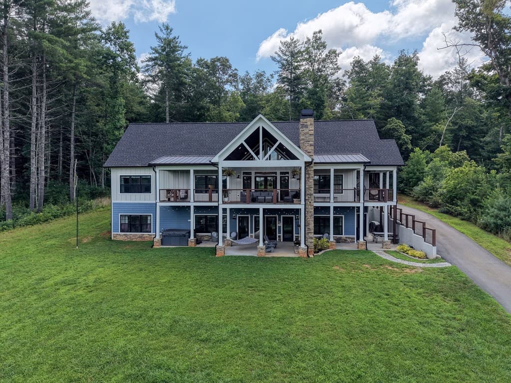 359 New Water Way, Blairsville GA 30512 - Photo