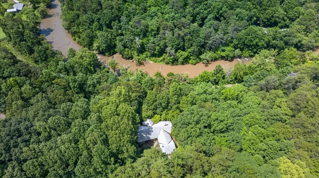 1965 E Highway 52, Ellijay GA 30536 - Photo