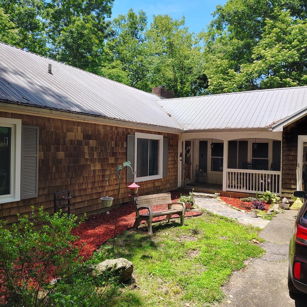 1965 E Highway 52, Ellijay GA 30536 - Primary photo