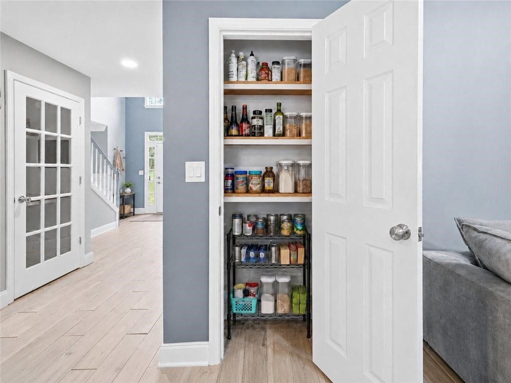 2228 Duck Hollow Drive Nw, Kennesaw GA 30152 - Photo