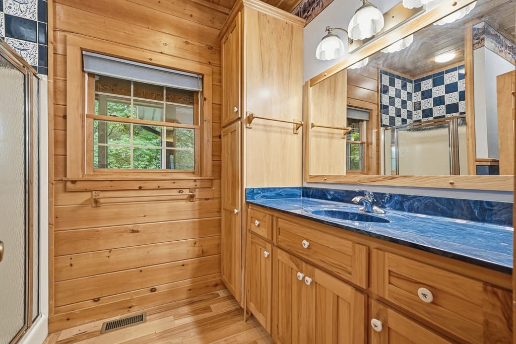 1347 Ivy Log Drive, Blairsville GA 30512 - Photo