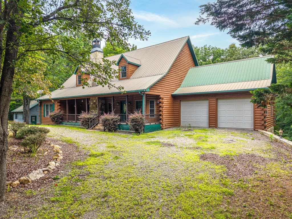 1347 Ivy Log Drive, Blairsville GA 30512 - Photo