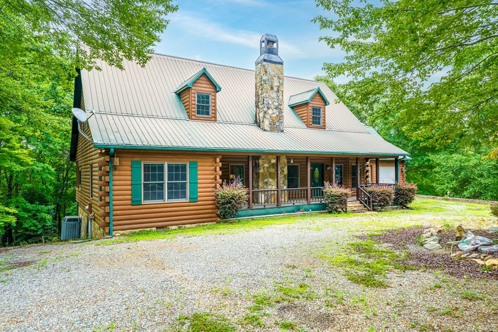 1347 Ivy Log Drive, Blairsville GA 30512 - Photo