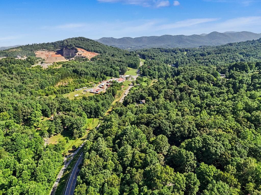 163 Townhouse Drive, Blairsville GA 30512 - Photo