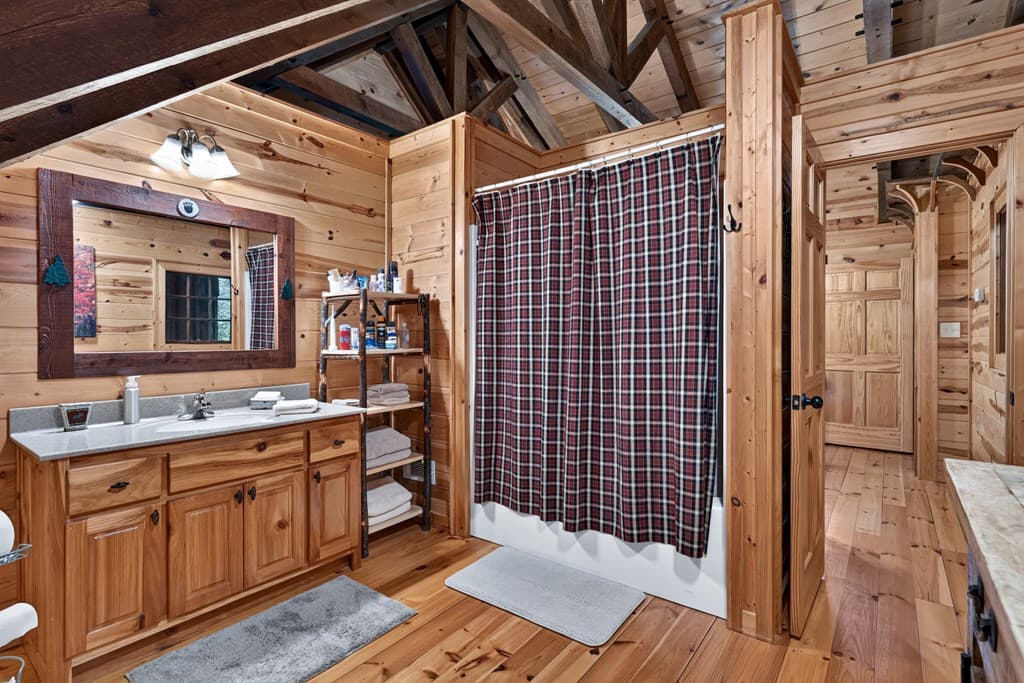 24 Twin Lakes Drive, Blue Ridge GA 30513 - Photo