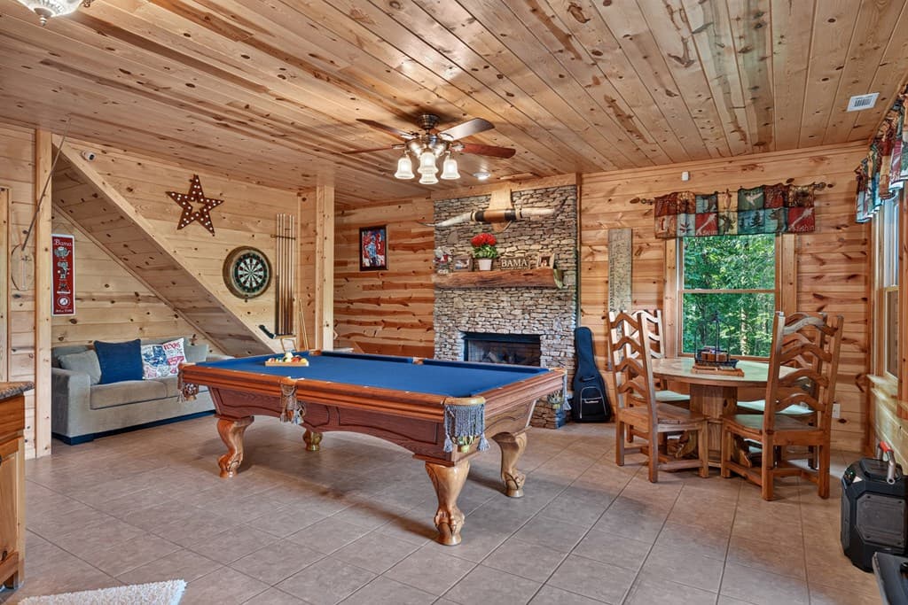 24 Twin Lakes Drive, Blue Ridge GA 30513 - Photo