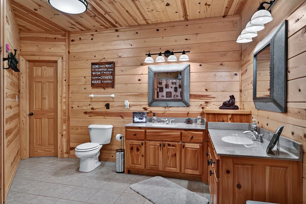 24 Twin Lakes Drive, Blue Ridge GA 30513 - Photo
