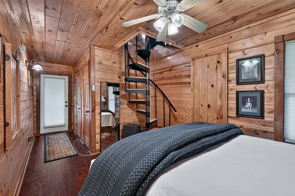 24 Twin Lakes Drive, Blue Ridge GA 30513 - Photo
