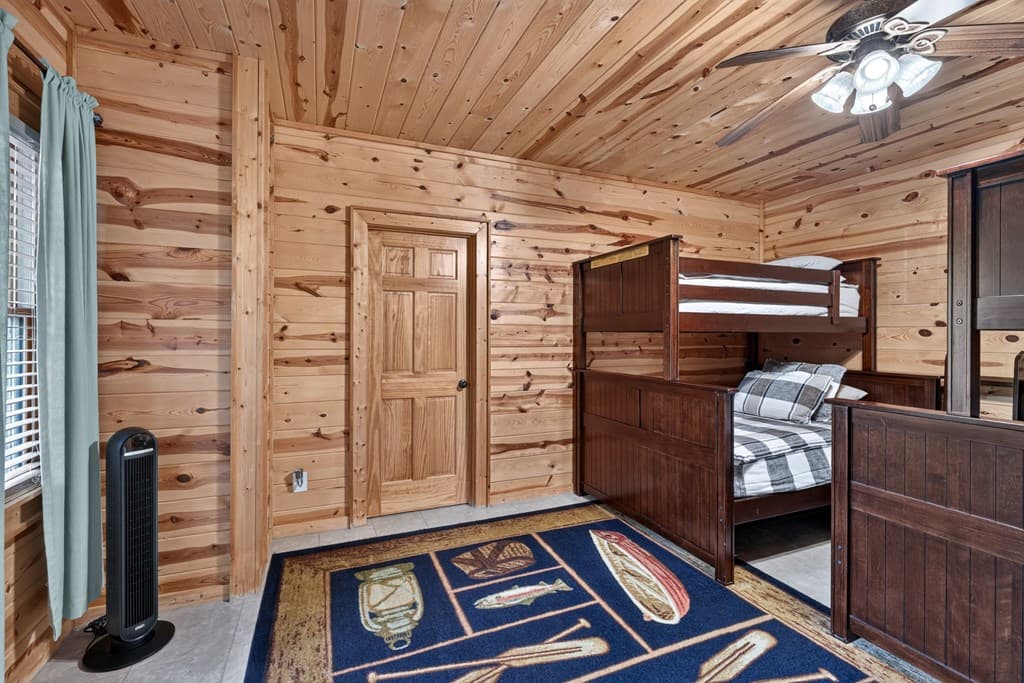 24 Twin Lakes Drive, Blue Ridge GA 30513 - Photo