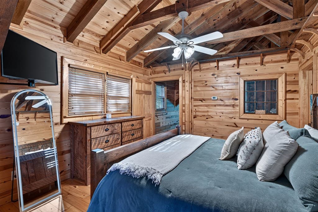 24 Twin Lakes Drive, Blue Ridge GA 30513 - Photo