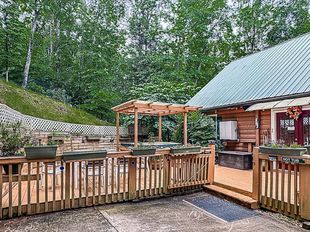 290 Ruby Lane, Ellijay GA 30540 - Photo