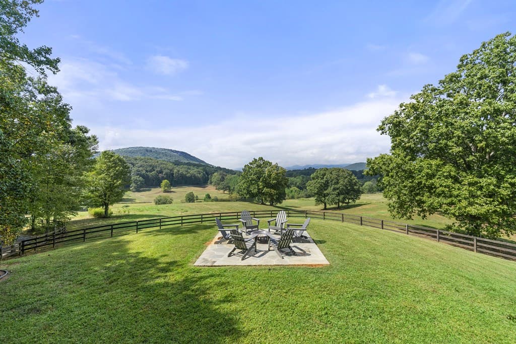 2653 Ben T Huiet Hwy, Clarkesville GA 30523 - Photo