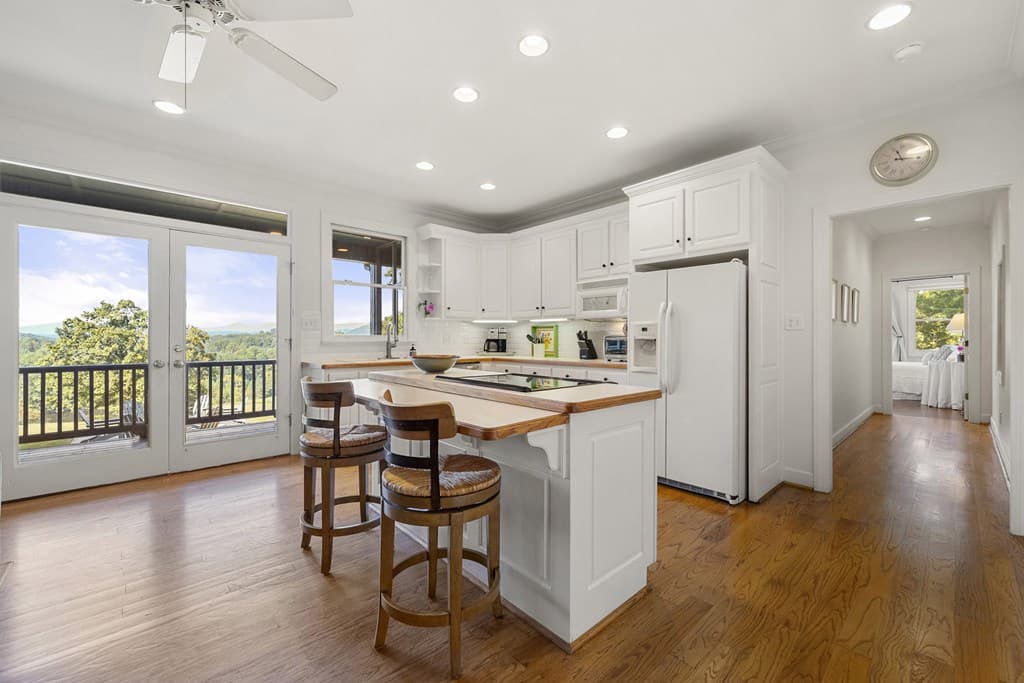 2653 Ben T Huiet Hwy, Clarkesville GA 30523 - Photo