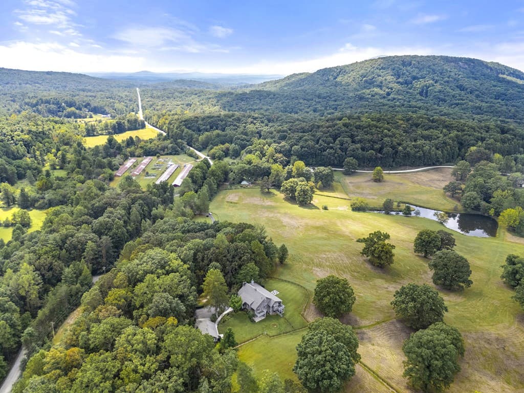 2653 Ben T Huiet Hwy, Clarkesville GA 30523 - Photo
