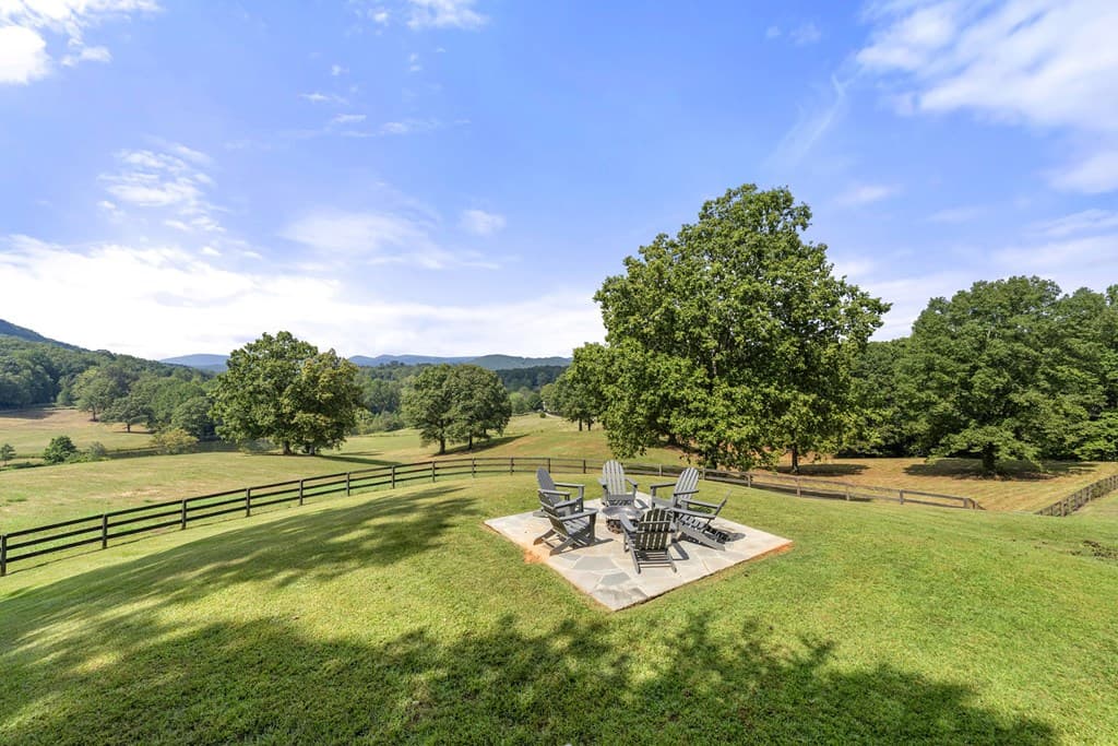 2653 Ben T Huiet Hwy, Clarkesville GA 30523 - Photo