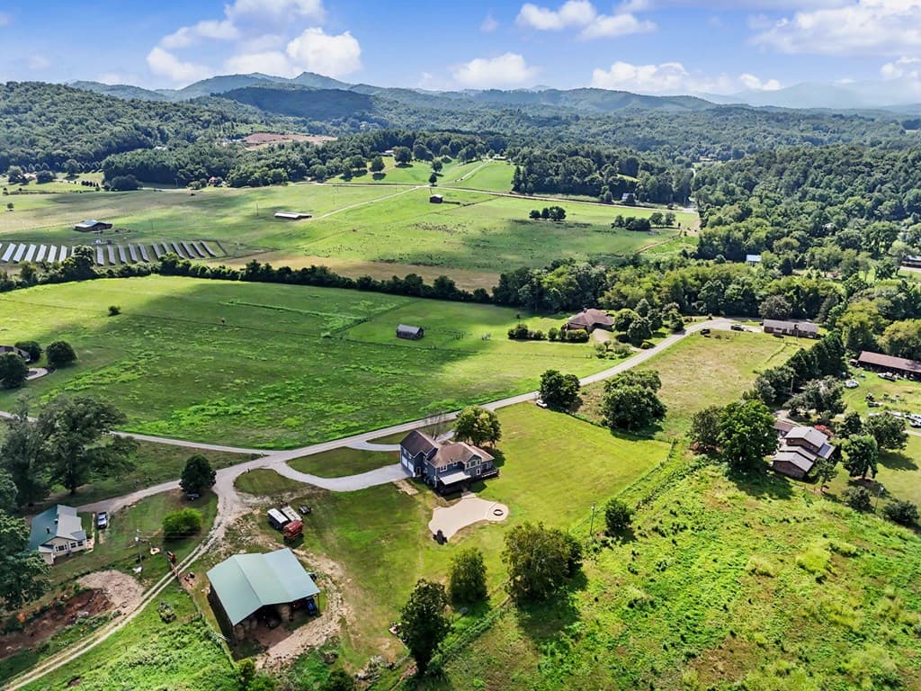 467 Reese Road, Brasstown NC 28902 - Photo