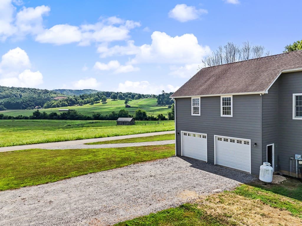 467 Reese Road, Brasstown NC 28902 - Photo