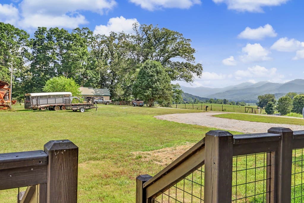 467 Reese Road, Brasstown NC 28902 - Photo