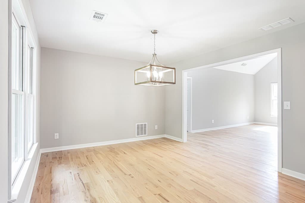 1055 Windridge Dr, Loganville GA 30052 - Photo