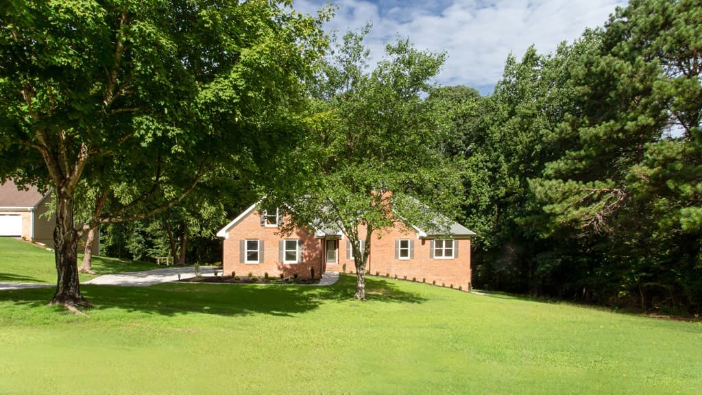 1055 Windridge Dr, Loganville GA 30052 - Photo