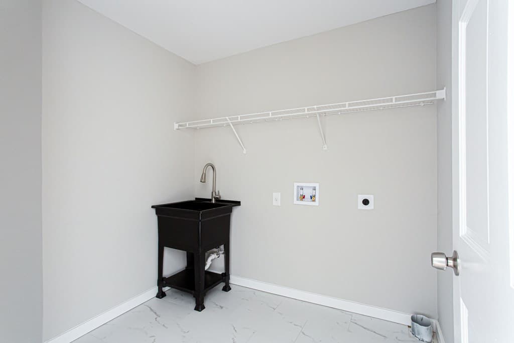 1055 Windridge Dr, Loganville GA 30052 - Photo