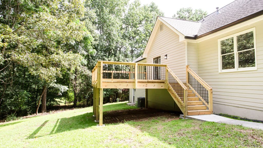 1055 Windridge Dr, Loganville GA 30052 - Photo