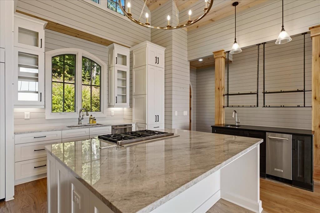 207 Utana Bluffs Trail, Ellijay GA 30540 - Photo
