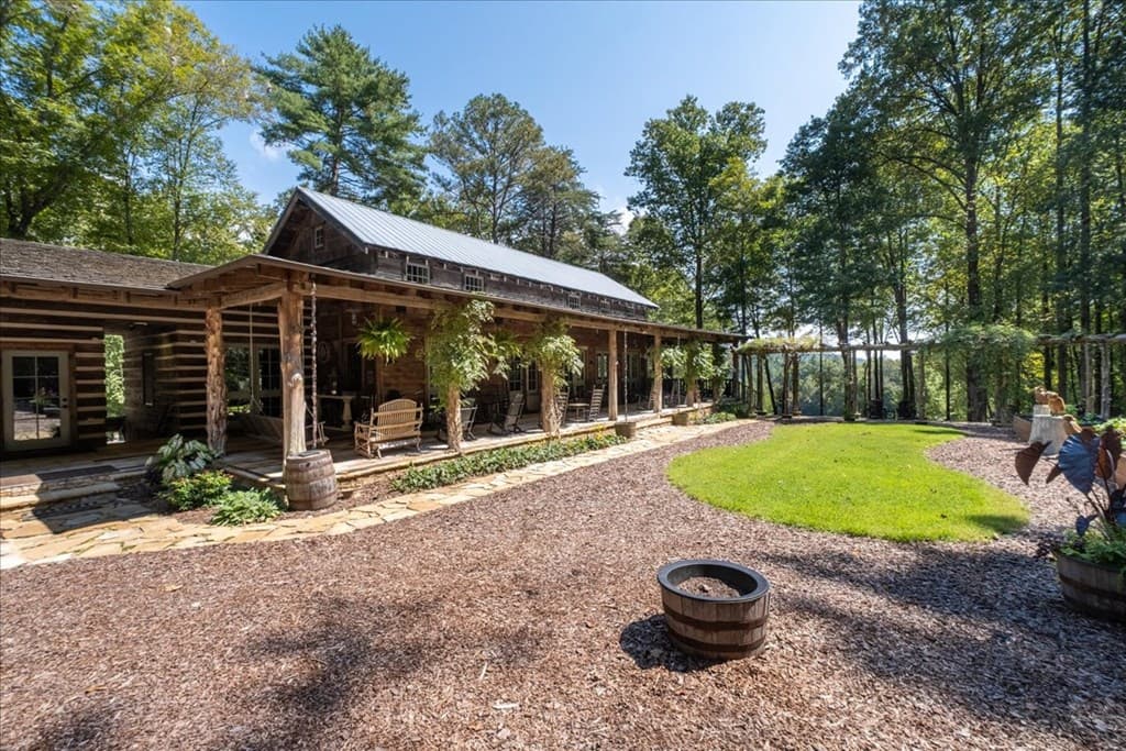 207 Utana Bluffs Trail, Ellijay GA 30540 - Photo