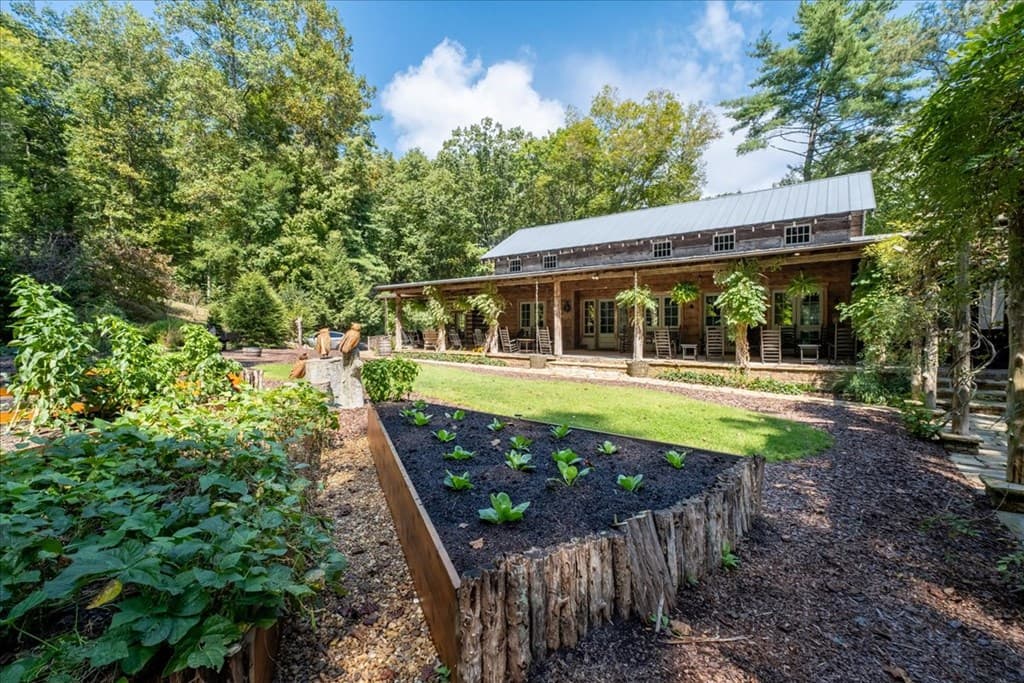 207 Utana Bluffs Trail, Ellijay GA 30540 - Photo