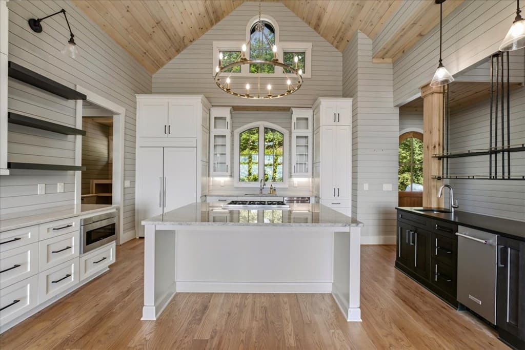 207 Utana Bluffs Trail, Ellijay GA 30540 - Photo