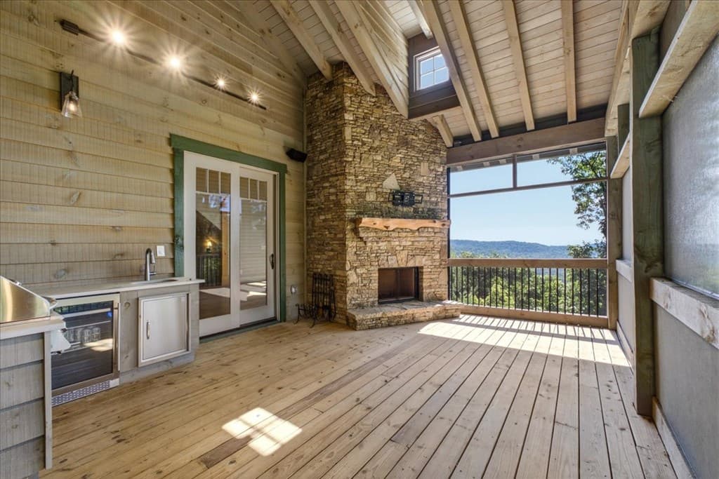 207 Utana Bluffs Trail, Ellijay GA 30540 - Photo