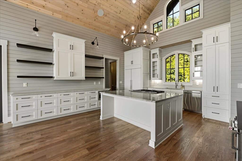 207 Utana Bluffs Trail, Ellijay GA 30540 - Photo