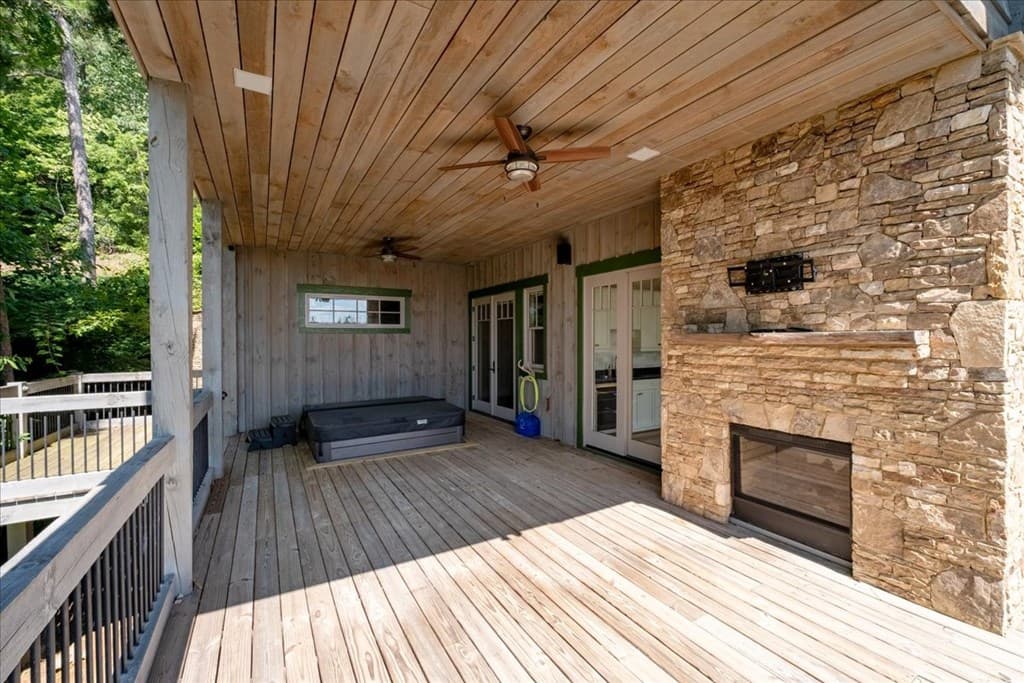 207 Utana Bluffs Trail, Ellijay GA 30540 - Photo