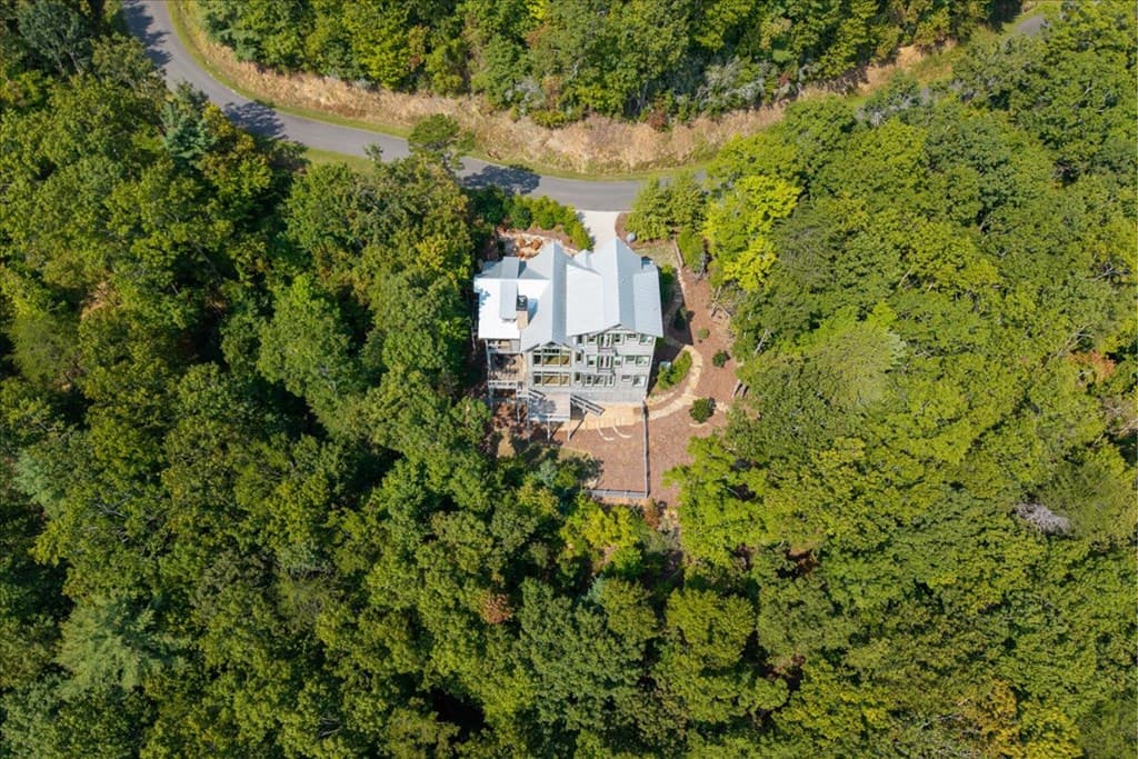 207 Utana Bluffs Trail, Ellijay GA 30540 - Photo