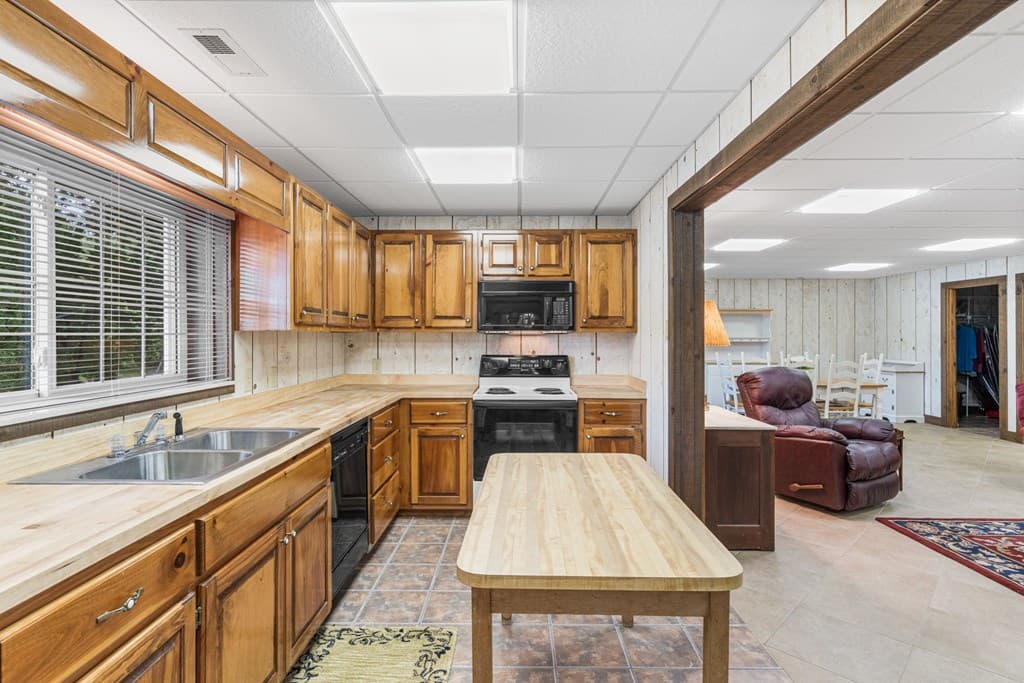 354 Harrison Circle, Hiawassee GA 30546 - Photo