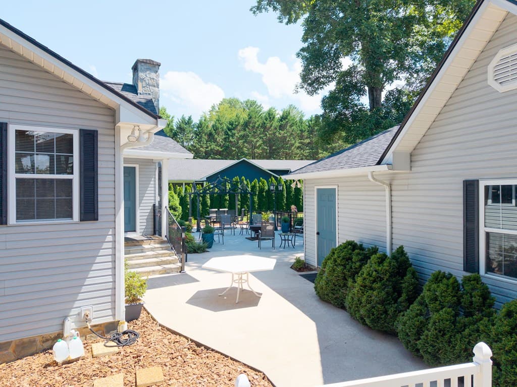354 Harrison Circle, Hiawassee GA 30546 - Photo