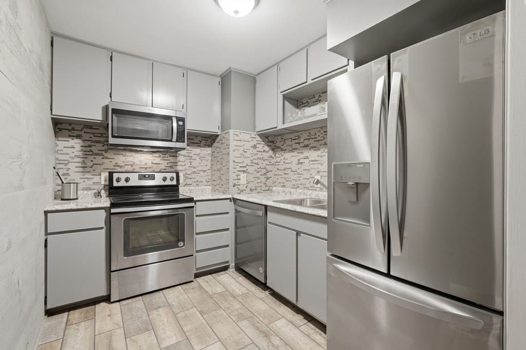 8170 Old Mill Drive, Gainesville GA 30506 - Photo