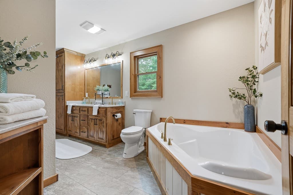 4687 Murphy Hwy, Mineral Bluff GA 30559 - Photo