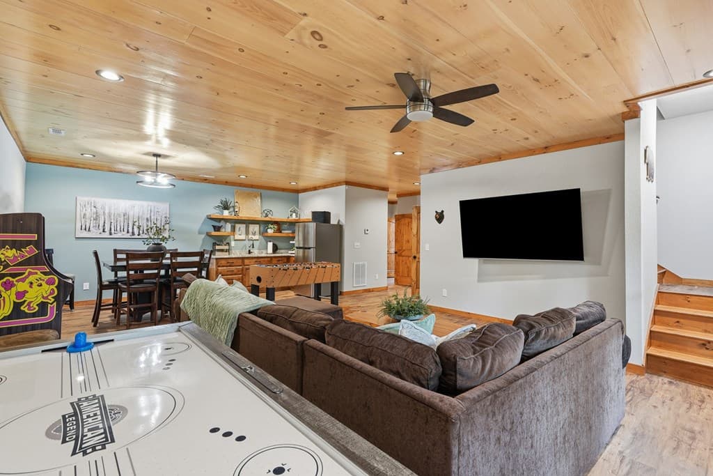 4687 Murphy Hwy, Mineral Bluff GA 30559 - Photo