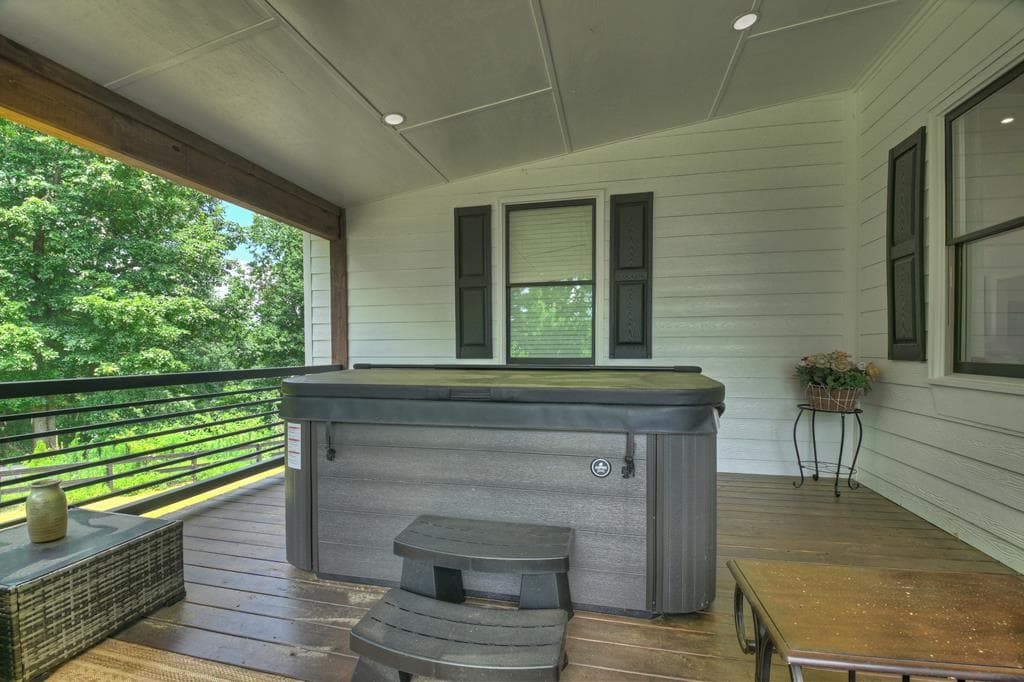 2086 Burnt Mountain Road, Ellijay GA 30536 - Photo