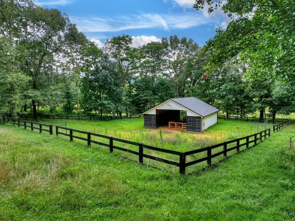 2086 Burnt Mountain Road, Ellijay GA 30536 - Photo