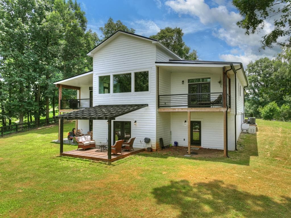 2086 Burnt Mountain Road, Ellijay GA 30536 - Photo