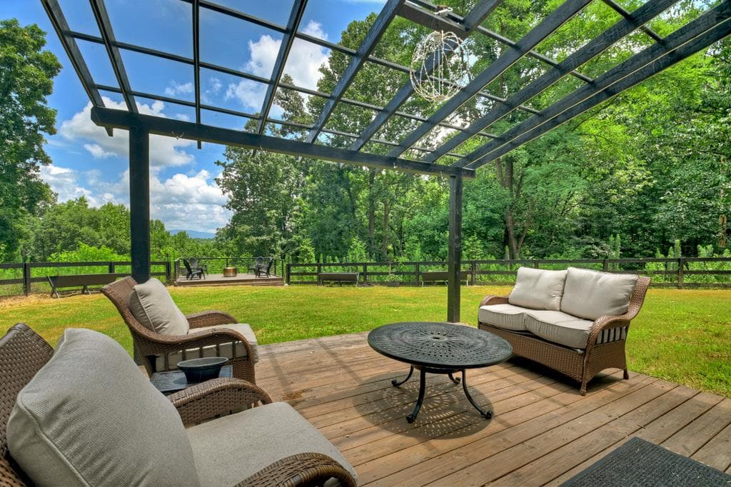 2086 Burnt Mountain Road, Ellijay GA 30536 - Photo